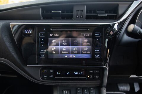 Toyota Auris VVT-I EXCEL TOURING SPORTS TSS 23