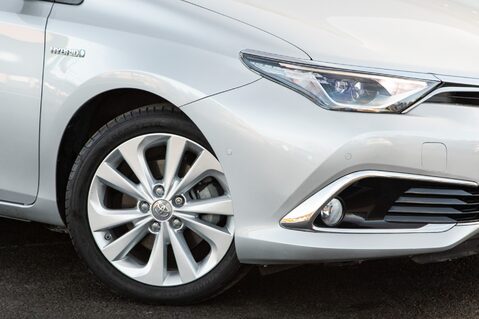 Toyota Auris VVT-I EXCEL TOURING SPORTS TSS 10