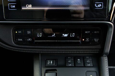 Toyota Auris VVT-I EXCEL TOURING SPORTS TSS 32