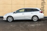 Toyota Auris VVT-I EXCEL TOURING SPORTS TSS 13
