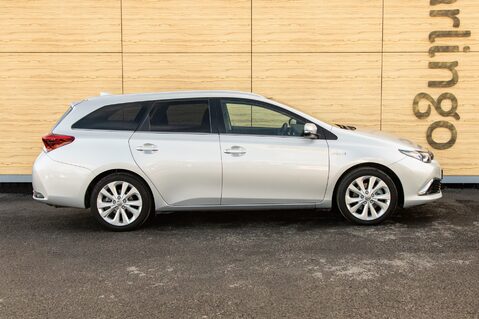Toyota Auris VVT-I EXCEL TOURING SPORTS TSS 12
