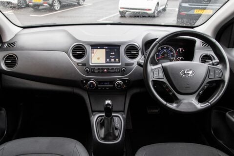 Hyundai i10 PREMIUM SE 3