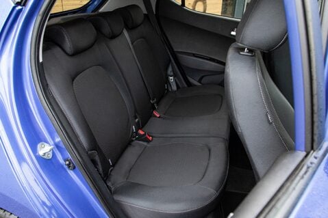 Hyundai i10 PREMIUM SE 34