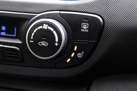 Hyundai i10 PREMIUM SE 33