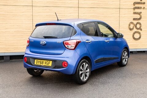 Hyundai i10 PREMIUM SE 2