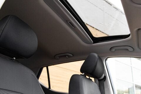 Hyundai i10 PREMIUM SE 29