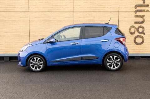 Hyundai i10 PREMIUM SE 13