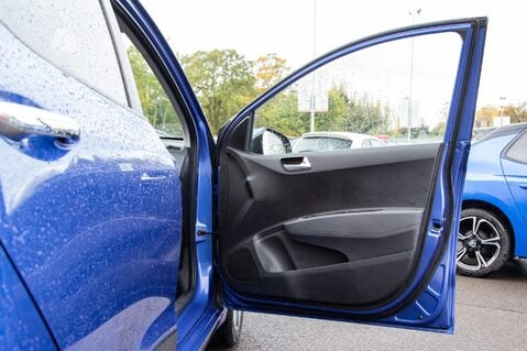 Hyundai i10 PREMIUM SE 14
