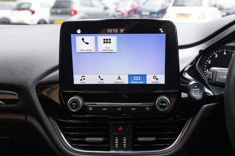 Ford Fiesta TITANIUM 25
