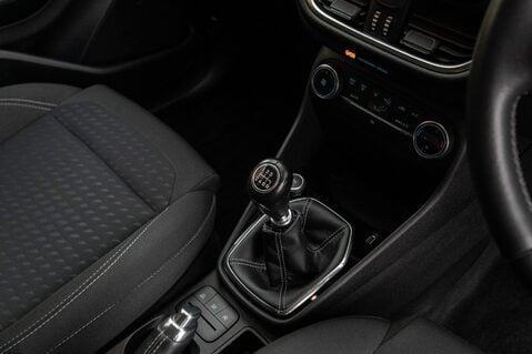 Ford Fiesta TITANIUM 29