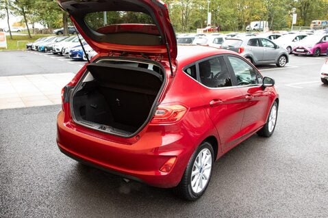 Ford Fiesta TITANIUM 32