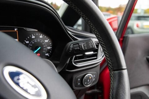 Ford Fiesta TITANIUM 18