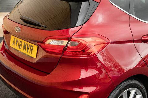 Ford Fiesta TITANIUM 9
