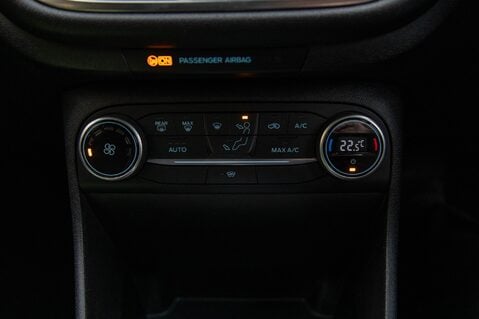 Ford Fiesta TITANIUM 30