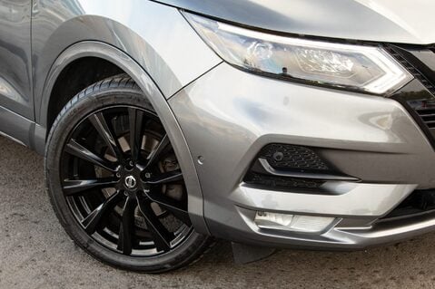 Nissan Qashqai DIG-T N-TEC DCT 11