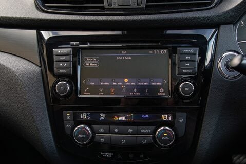 Nissan Qashqai DIG-T N-TEC DCT 25