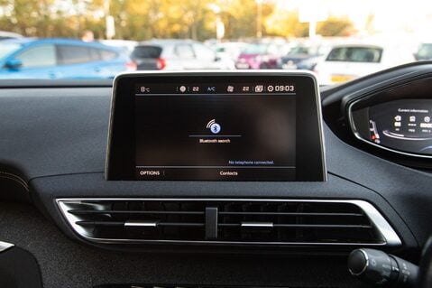 Peugeot 3008 PURETECH S/S GT LINE PREMIUM 26