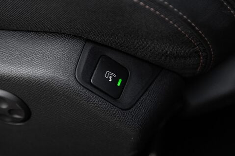 Peugeot 3008 PURETECH S/S GT LINE PREMIUM 31