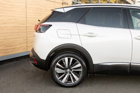 Peugeot 3008 PURETECH S/S GT LINE PREMIUM 7