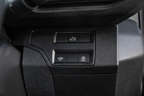Peugeot 3008 PURETECH S/S GT LINE PREMIUM 16