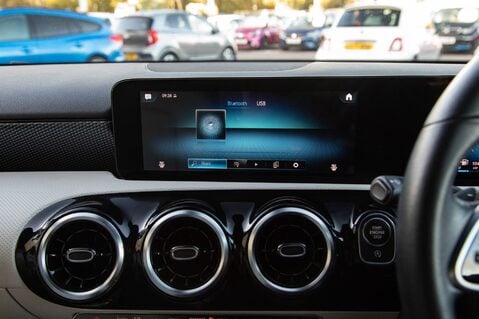 Mercedes-Benz A Class A 180 SPORT EXECUTIVE EDITION 27