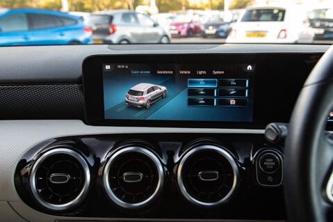 Mercedes-Benz A Class A 180 SPORT EXECUTIVE EDITION 30