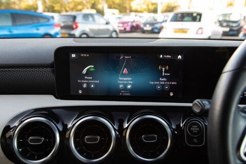 Mercedes-Benz A Class A 180 SPORT EXECUTIVE EDITION 23