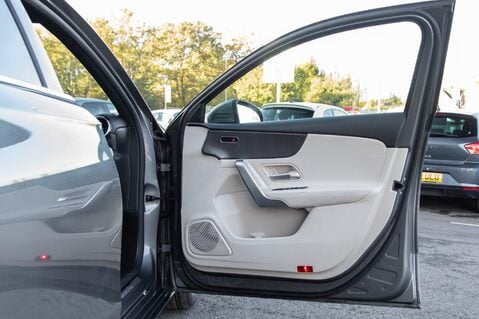 Mercedes-Benz A Class A 180 SPORT EXECUTIVE EDITION 14