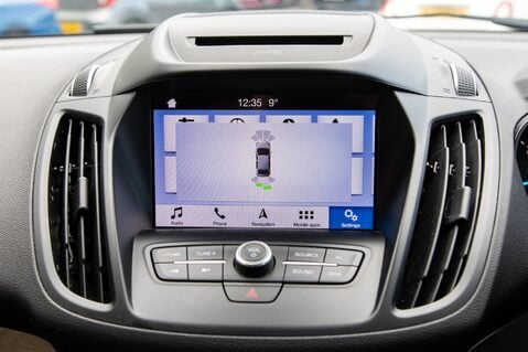 Ford Kuga ST-LINE TDCI 27