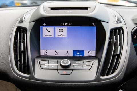 Ford Kuga ST-LINE TDCI 25