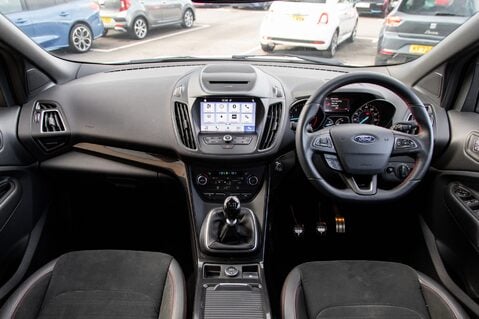 Ford Kuga ST-LINE TDCI 3