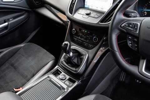 Ford Kuga ST-LINE TDCI 30