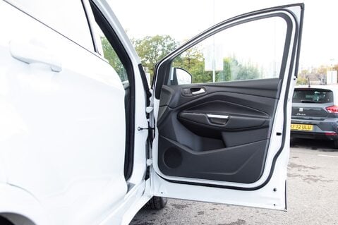 Ford Kuga ST-LINE TDCI 14