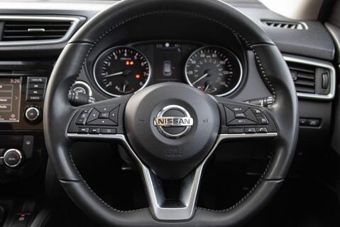 Nissan Qashqai DIG-T N-CONNECTA 21