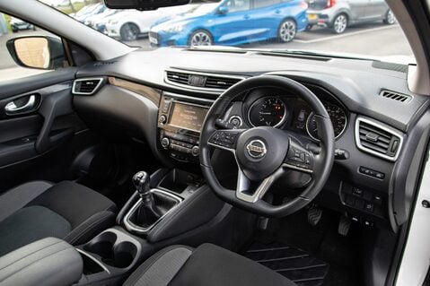 Nissan Qashqai DIG-T N-CONNECTA 4