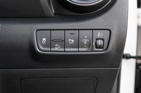 Hyundai KONA T-GDI N LINE MHEV 16