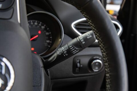 Vauxhall Crossland ULTIMATE 18