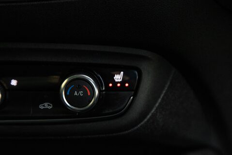 Vauxhall Crossland ULTIMATE 34