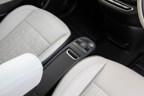 Fiat 500e LA PRIMA 34