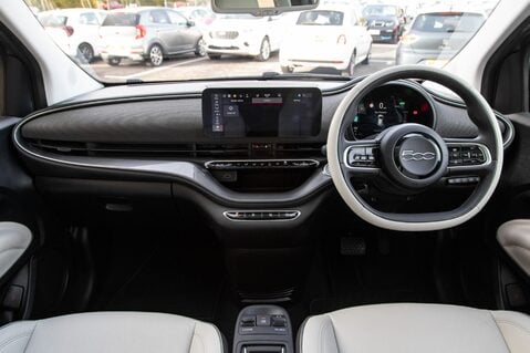 Fiat 500e LA PRIMA 3