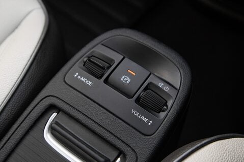 Fiat 500e LA PRIMA 31