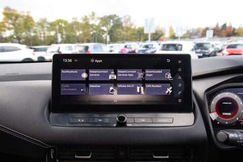 Nissan Qashqai DIG-T N-CONNECTA MHEV 26