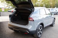 Nissan Qashqai DIG-T N-CONNECTA MHEV 37