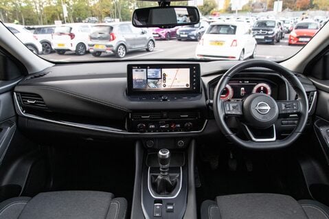 Nissan Qashqai DIG-T N-CONNECTA MHEV 3