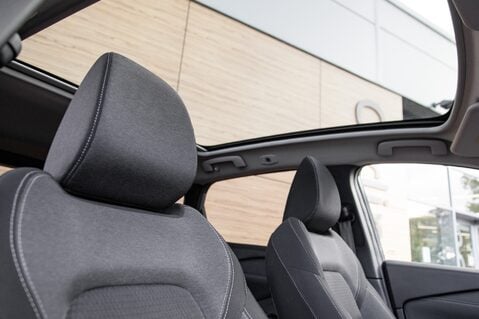 Nissan Qashqai DIG-T N-CONNECTA MHEV 33