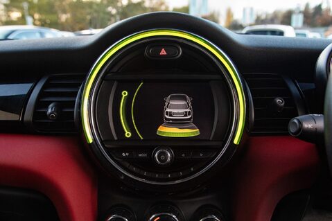 Mini Hatch COOPER 28