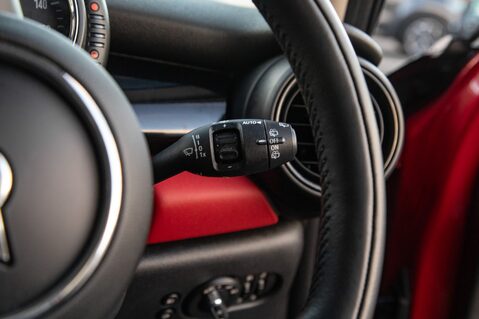 Mini Hatch COOPER 18