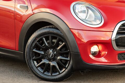 Mini Hatch COOPER 11