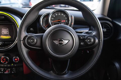 Mini Hatch COOPER 21