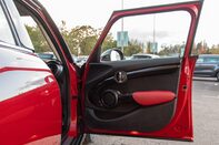 Mini Hatch COOPER 14